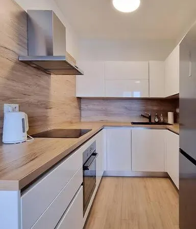 10 Minutes To City: Cozy Urban 公寓 布拉迪斯拉发