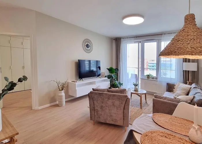 10 Minutes To City: Cozy Urban Apartmán *