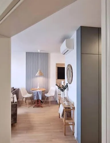 10 Minutes To City: Cozy Urban Appartement