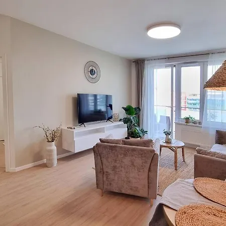 10 Minutes To City: Cozy Urban Апартаменты *