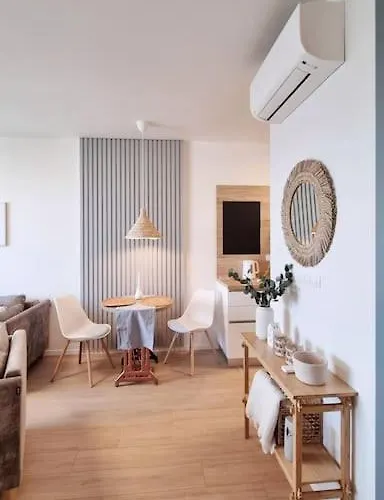 10 Minutes To City: Cozy Urban Appartement Bratislava