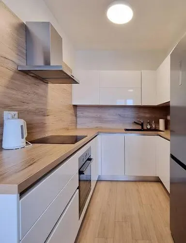 10 Minutes To City: Cozy Urban Appartement Bratislava