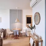 10 Minutes To City: Cozy Urban Apartman Pozsony